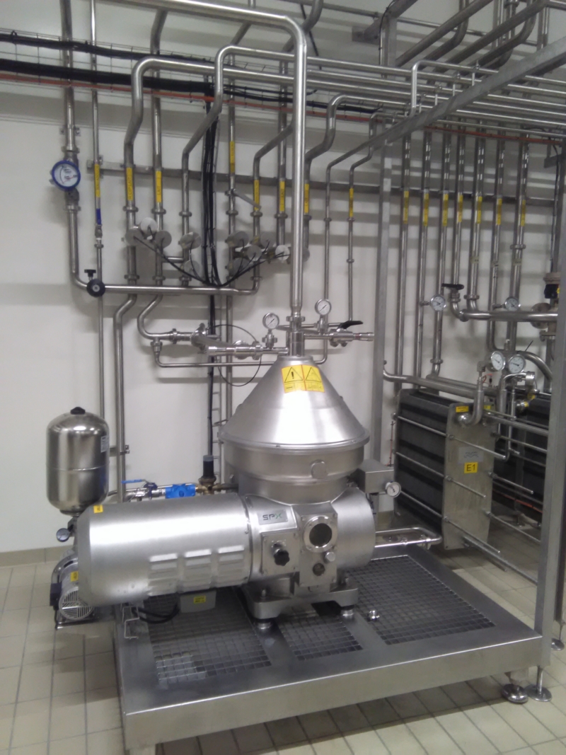 Skid de réception et de traitement du lait